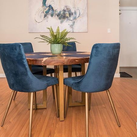 Rustic Modern 2 Bed 2 Bath With Lakeview Pool And Hot Tub Invermere Kültér fotó