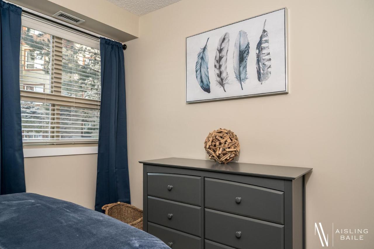 Rustic Modern 2 Bed 2 Bath With Lakeview Pool And Hot Tub Invermere Kültér fotó